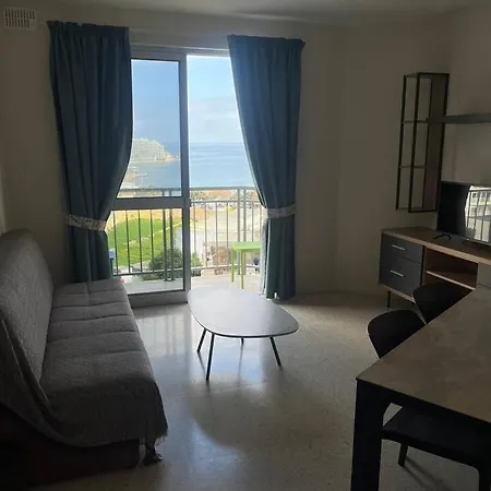 3 Bedrm Seaview Balluta Bay