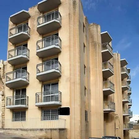 3 Bedrm Seaview Balluta Bay